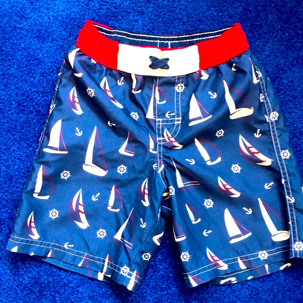 Rugged Bear Boy’s Sailboat Trunk 4T